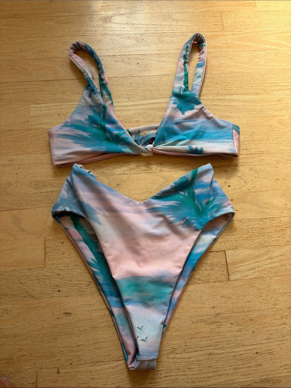 Skatie bikini Two-Piece Swim  top medium bottom small